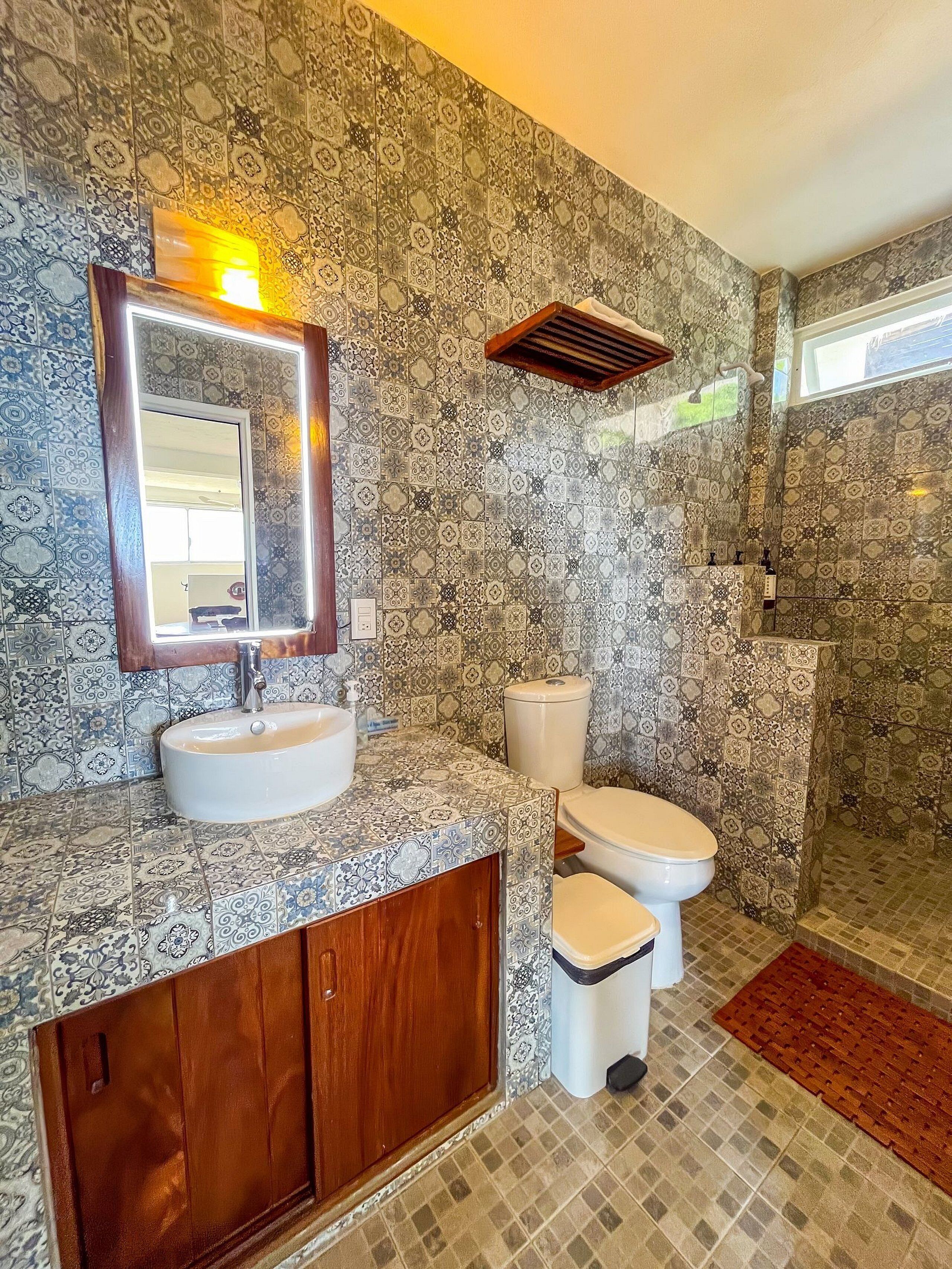 Apartment | Bathroom | Shower