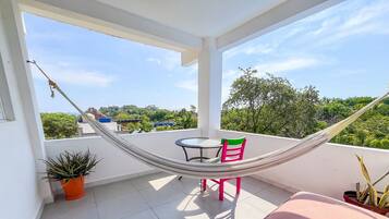Apartment | Terrace/patio