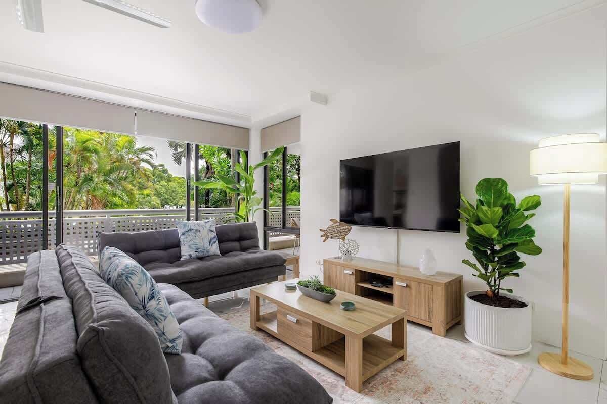 TV