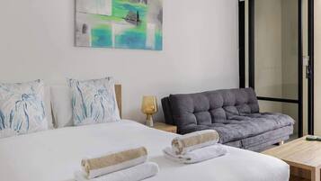 Iron/ironing board, travel cot, WiFi, bed sheets