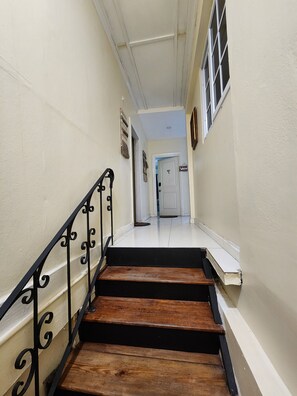 Interior - Hip Strip Vibe (Montego Bay)