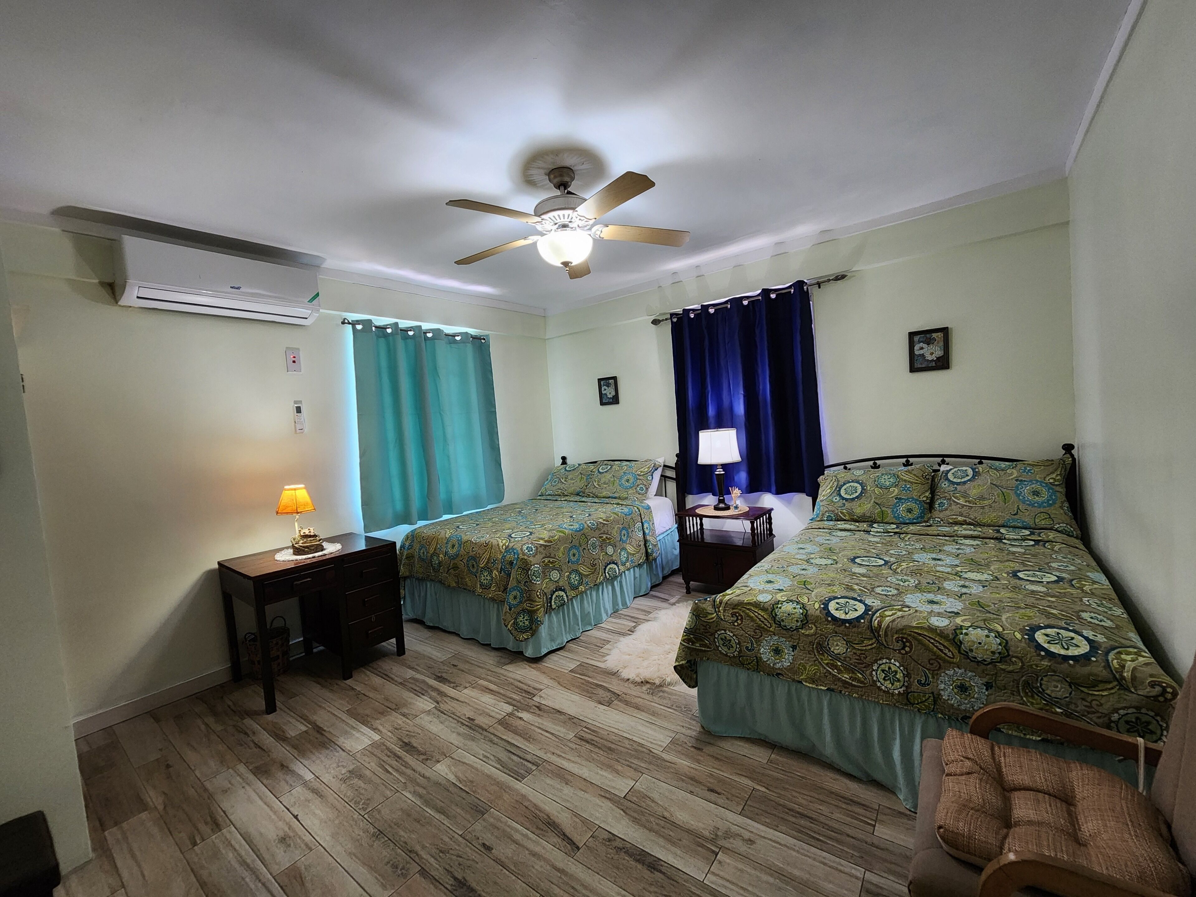 Comfort Quadruple Room | Blackout drapes, iron/ironing board, free WiFi