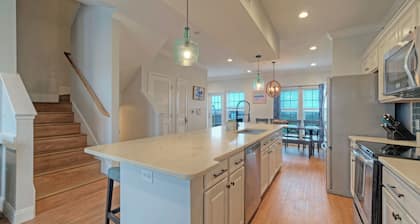 Vacation Heaven by Avantstay North Padre Stay Gulf Views + Pool Access Near Whitecap Beach