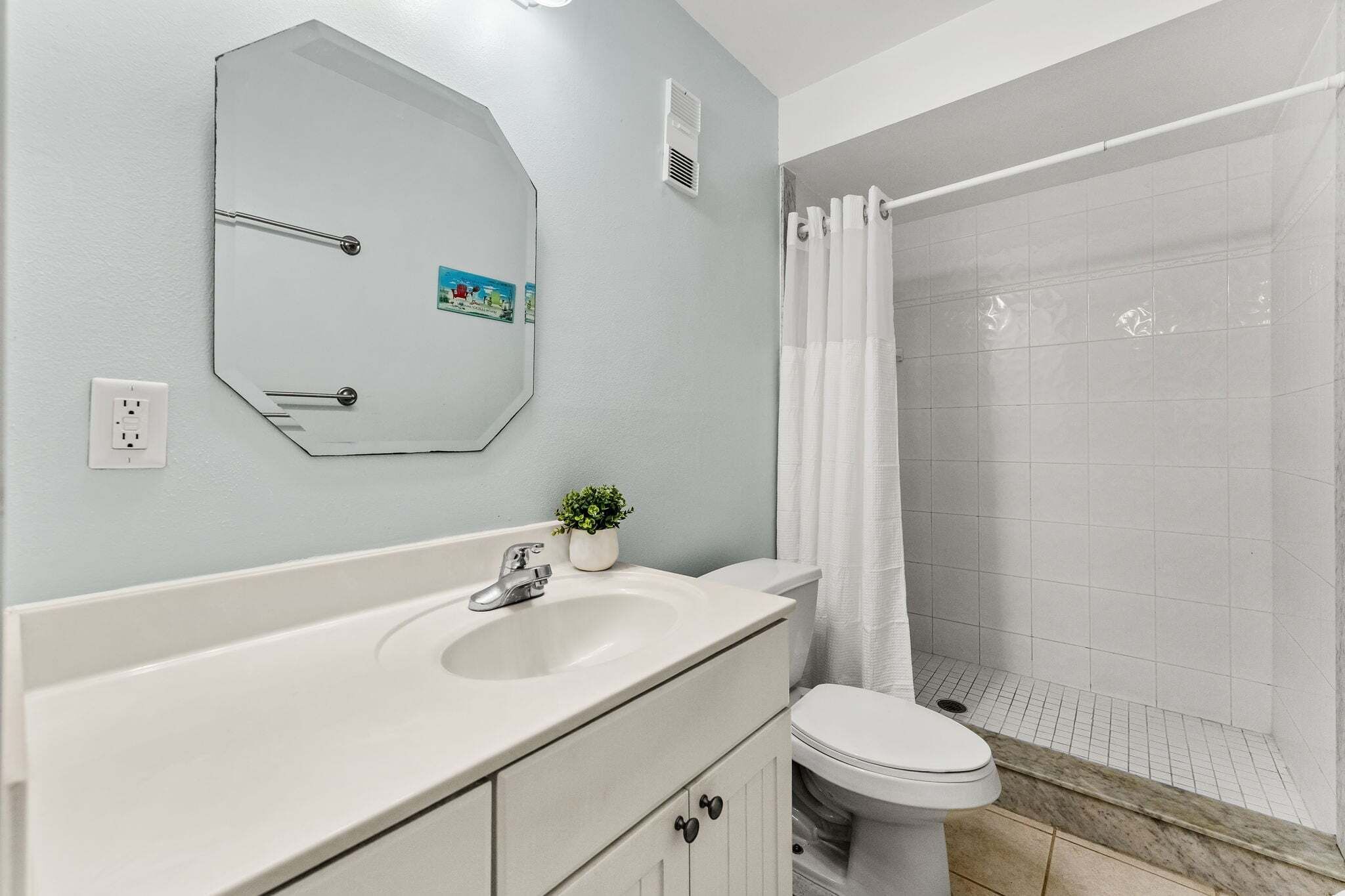 Shower, towels