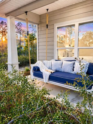 Terrace/patio - 4 BR Beach House | Golf Cart + Hot Tub + Fire Pit (Port St. Joe)