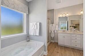 Hair dryer, towels - 4 BR Beach House | Golf Cart + Hot Tub + Fire Pit (Port St. Joe)