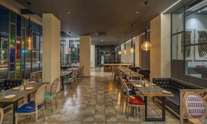 Dining - Hotel BL (Hyderabad)