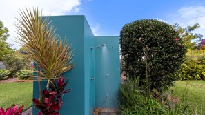 Property grounds - Bruma on Bowen - Opposite Shark Net Beach (Huskisson)