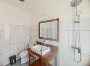 Bathroom - Cozy, Clean  2-bedroom villa with AC in Petitenget the place to be in Bali (Kerobokan)