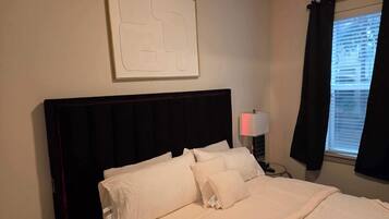 Iron/ironing board, WiFi, bed sheets