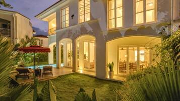 House, Smoking | 3 bilik tidur