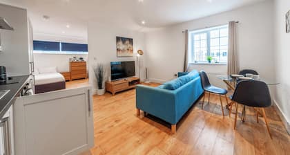 Central - Stay 4 - WiFi - Parking - Near Transport