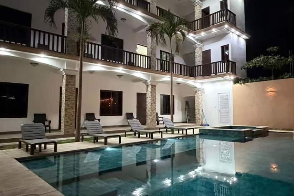 Diamond Beach El Paredon
