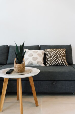 Living area - The Cityscape Pad with 2BR, 3-bed & Free Parking (South Brisbane)