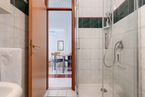 Bathroom - Studio with air conditioning (Medulin)