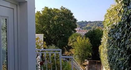 Appartement de vacances avec vue panoramique sur la mer à Rab