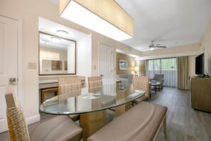 Dining - Only 10 mins to Disney | Resort Pools & Arcade! (Orlando)