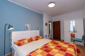 2 bedrooms, WiFi - Holiday Apartment Mary with Air Conditioning (Punat)
