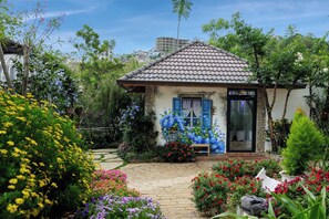 Front of property - Up Tree Garden Da Lat (Da Lat)