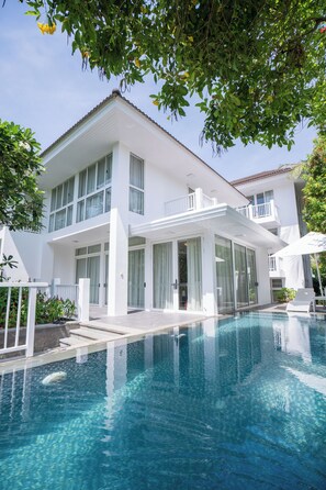 Family Villa, Private Pool, Garden View | Pillow-top beds, in-room safe, desk, laptop workspace - Premier Village Beach Villas (Ngu Hanh Son)