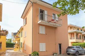 Exterior - Apartment in Fano with 2 bedrooms sleeps 5 (Fano)