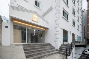 Exterior detail - Shire Hotel Heritage Busan Station (Busan)