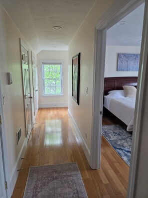 Room - Excellent 4-bedroom condo with AC in tranquil Braintree (Braintree)