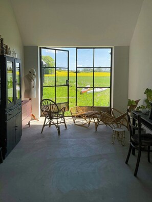 Interior - Renovated Scanian farmhouse with two studios (Skåne tranås)