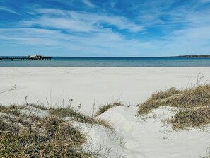Beach - New timber house on Öland with panoramic windows (Borgholm)
