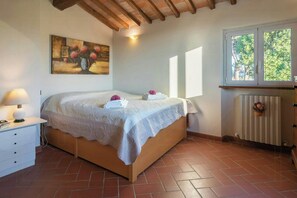 Free WiFi - Apartment with private pool near Lucca (Lucca)