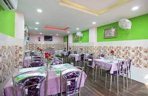 Restaurant - Hotel Grand Paradise Puri (Bhubaneshwar)