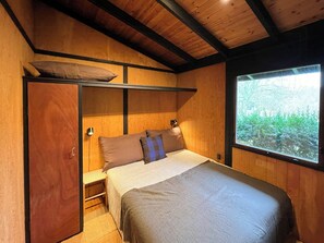 Free WiFi - Original 70s home surrounded by woods (Vejby)
