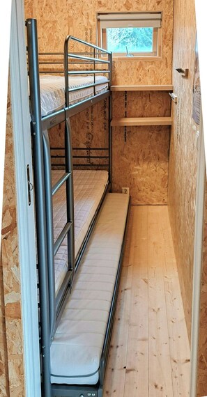 Room - Self-built cabin with views over Leirvik (Leirvik)