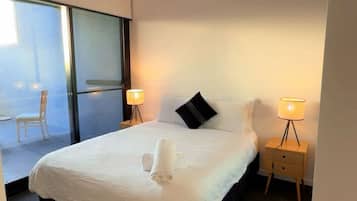 WiFi, bed sheets