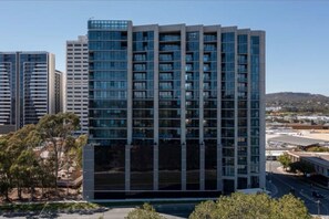 Exterior - Cozy2BR free parking, @Woden, pet alow (Phillip)