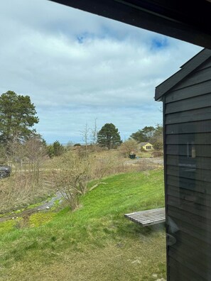 Property grounds - Holiday home on large nature plot near the beach (Glesborg)