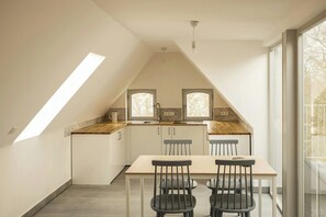 Dining - Attic apartment in a manor house on Rügen (Poseritz)