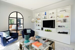 Interior - Villa with pool and sauna in Aix-en-Provence (Aix-en-Provence)
