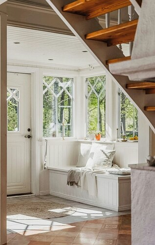 Relaxing villa with fireplace and private stream