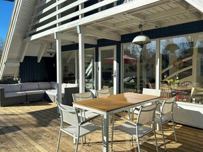 Outdoor dining - Summer house with 100 m² terrace near Gilleleje (Vejby)