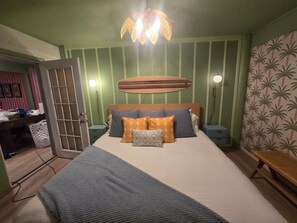 Room - New HGTV Design, 2 Game Rooms + Pool, Pickleball (Pensacola Beach)