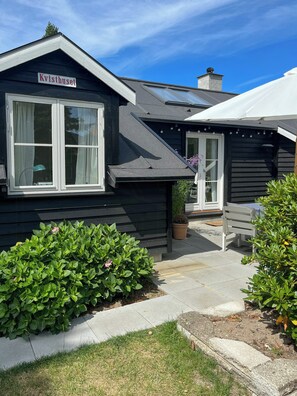 Exterior - Charming summer house near Liseleje Beach (Liseleje)