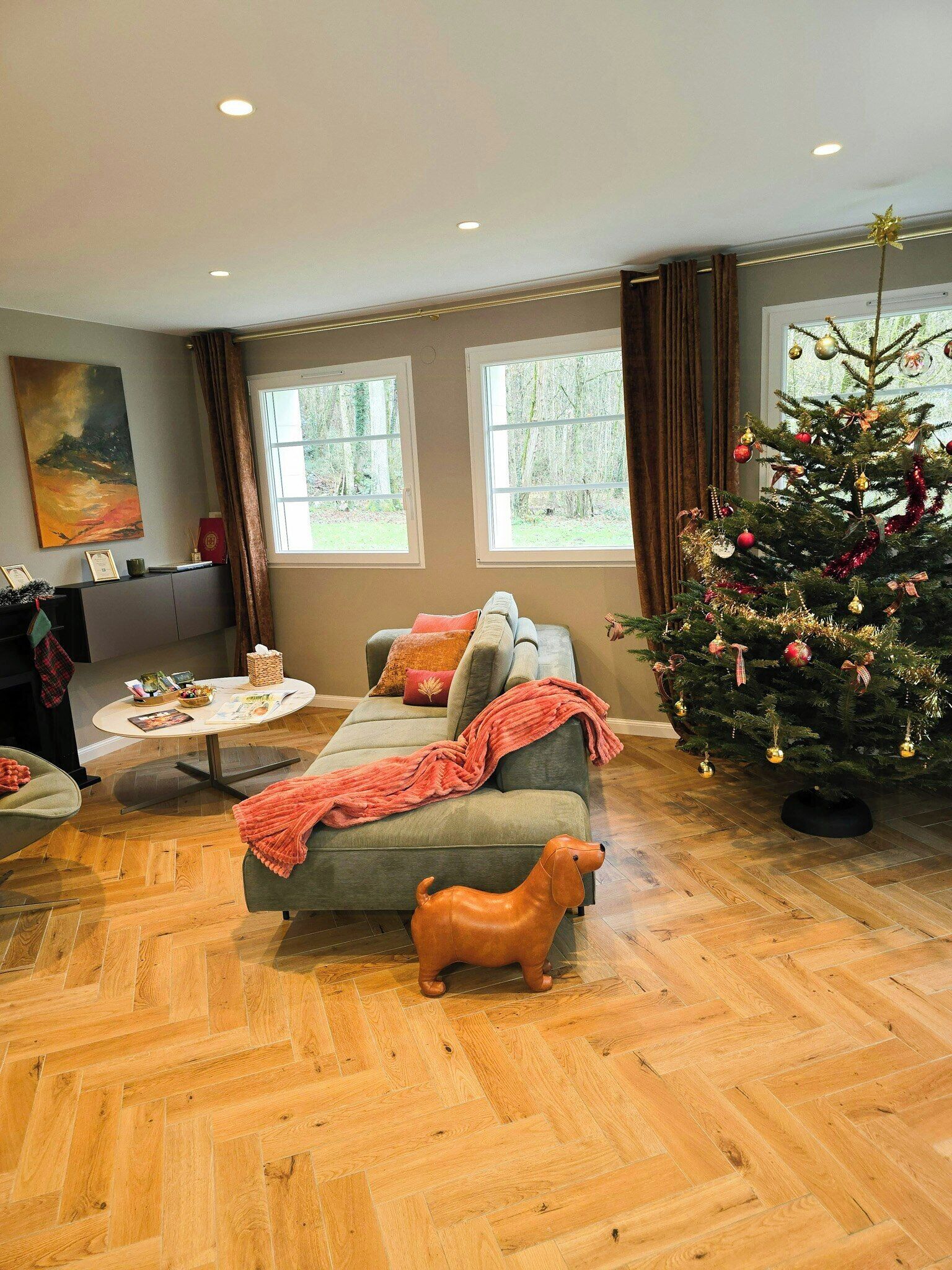 Televisie en een open haard