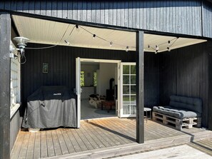 Terrace/patio - Historic holiday home near the beach in Ahl (Ebeltoft)