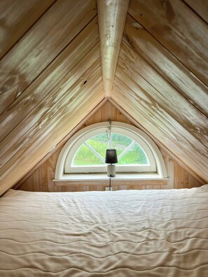 1 bedroom, free WiFi - Historic dock house in the heart of Småland (Hult)
