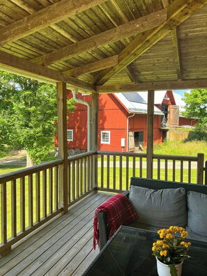 Terrace/patio - Historic dock house in the heart of Småland (Hult)