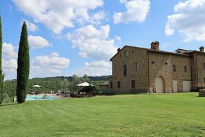 Esterni