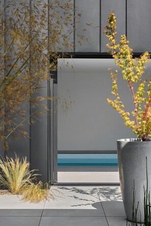 Exterior detail - Villa with indoor pool in Sainte-Marine (Combrit)