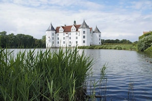 Exterior - Light-flooded country house on the Baltic Sea (Steinberg)