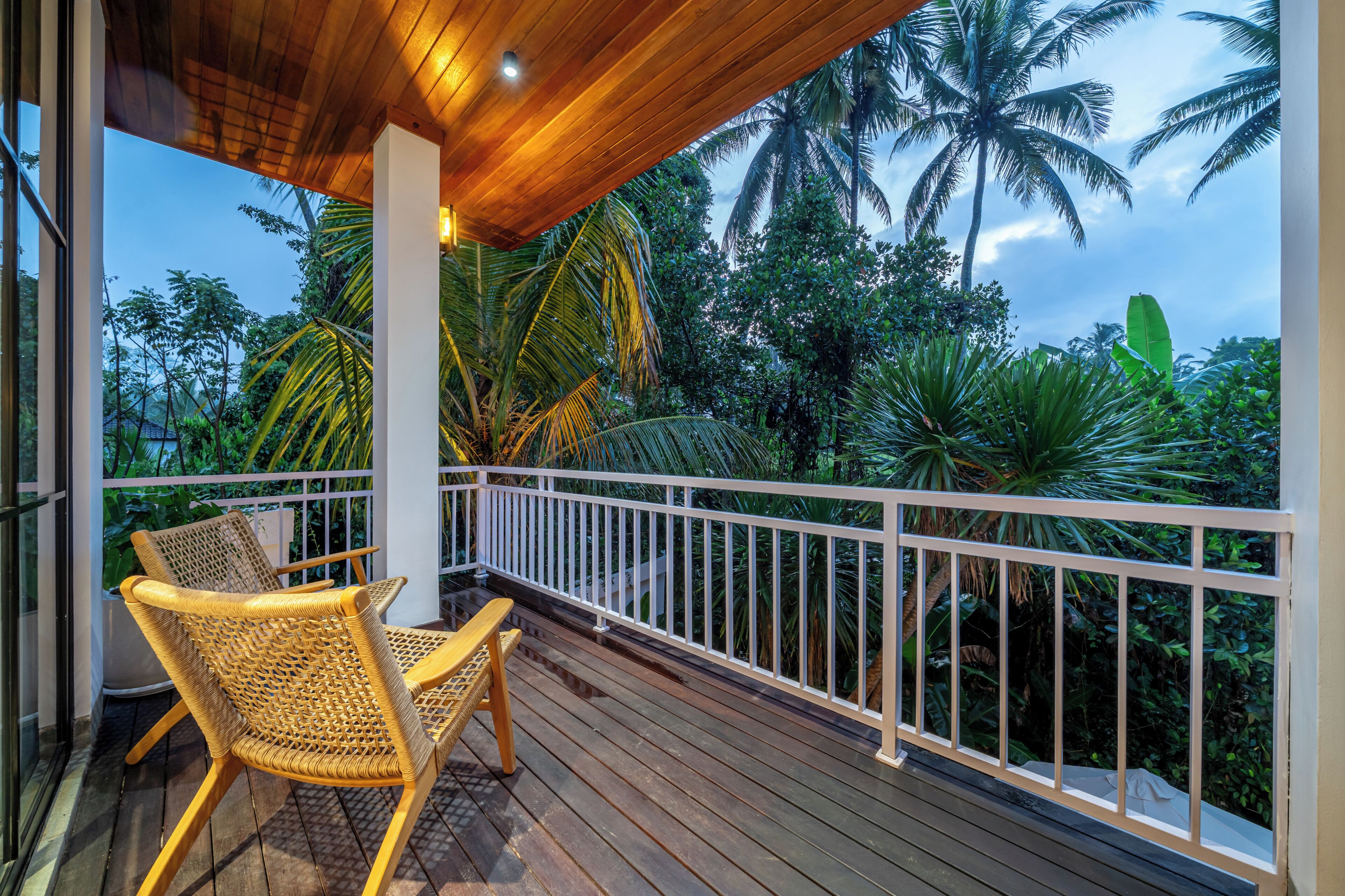Superior Apartment, Balcony, Courtyard View | Property grounds
